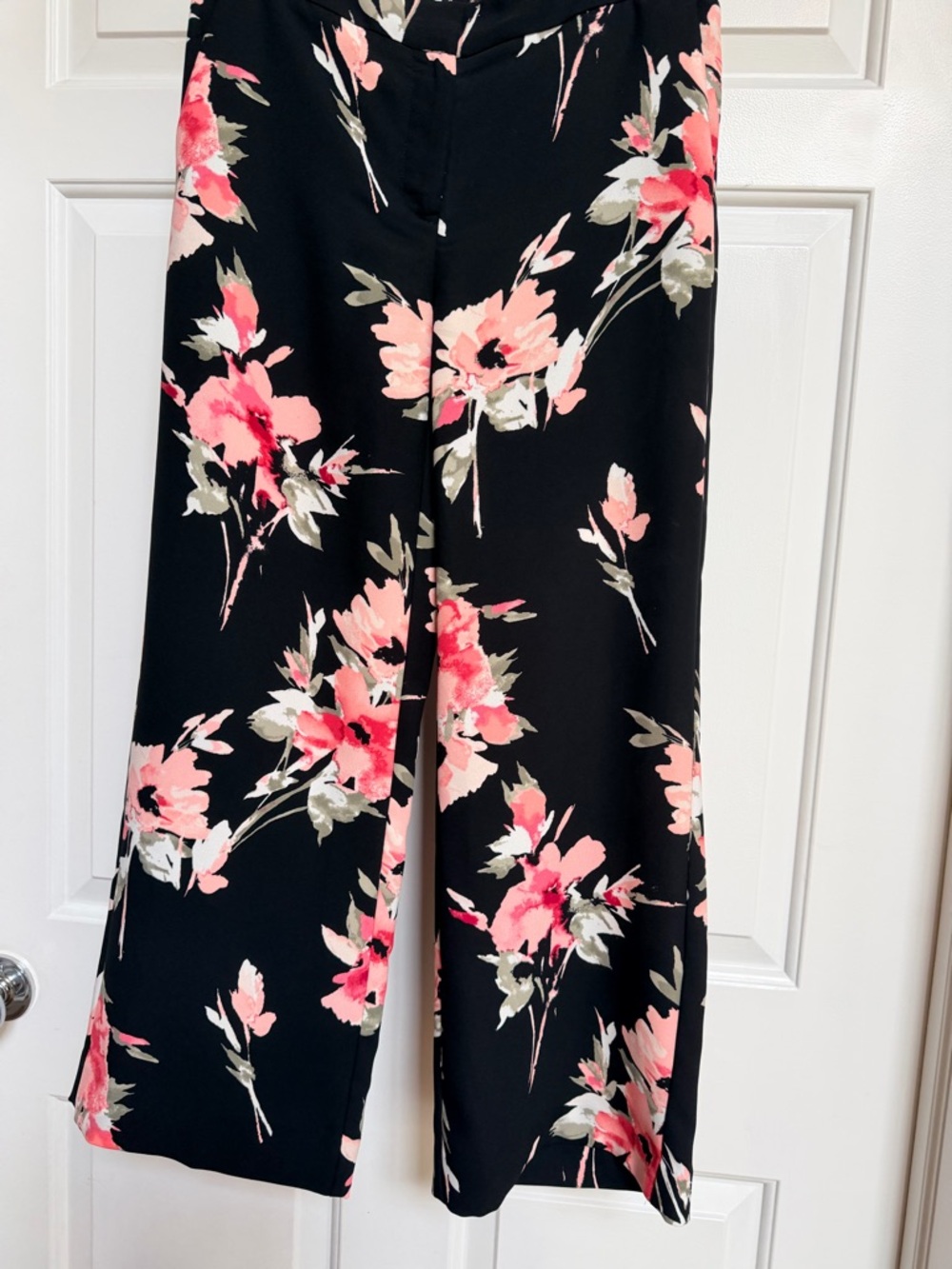 White House Black Market Black Wide-Leg Floral Pants with Pink Blooms - Picture 3 of 7